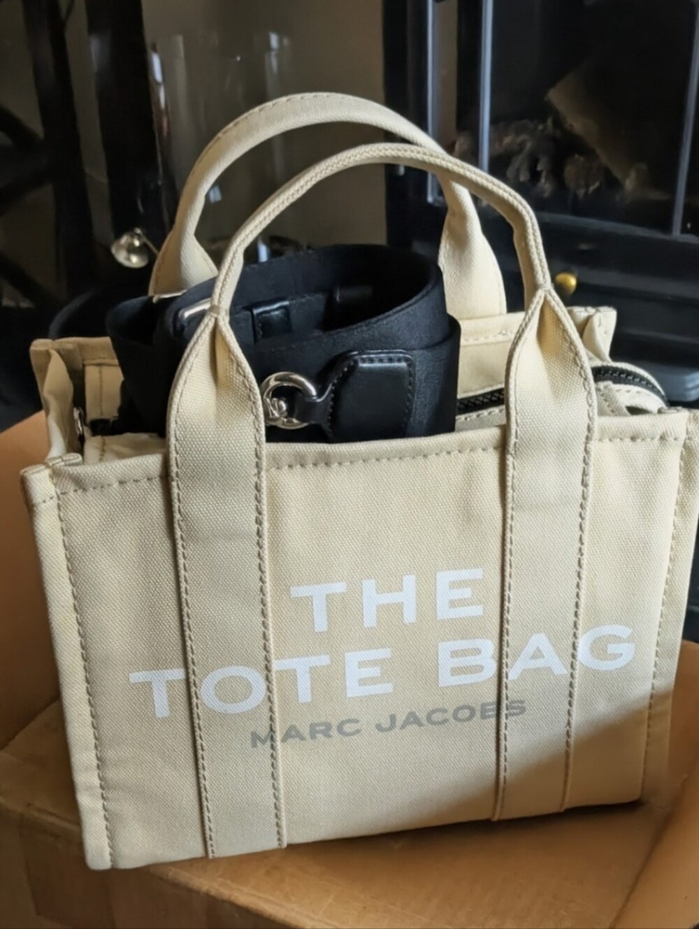 Marc Jacobs Medium Tote